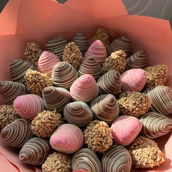 ChocoDip - Bouquet from Belgian chocolate covered strawberries - Desserts Near Me - San Fernando Valley, California ChocoDip - Bouquet from Belgian chocolate covered strawberries - Desserts Near Me - San Fernando Valley, California