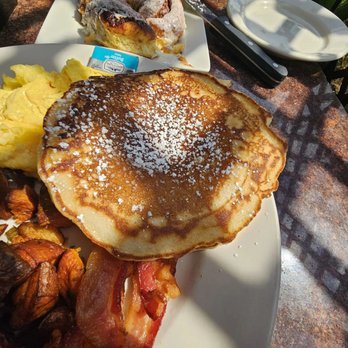 White Wolf Cafe - New American Near Me - Orlando, Florida White Wolf Cafe - New American Near Me - Orlando, Florida