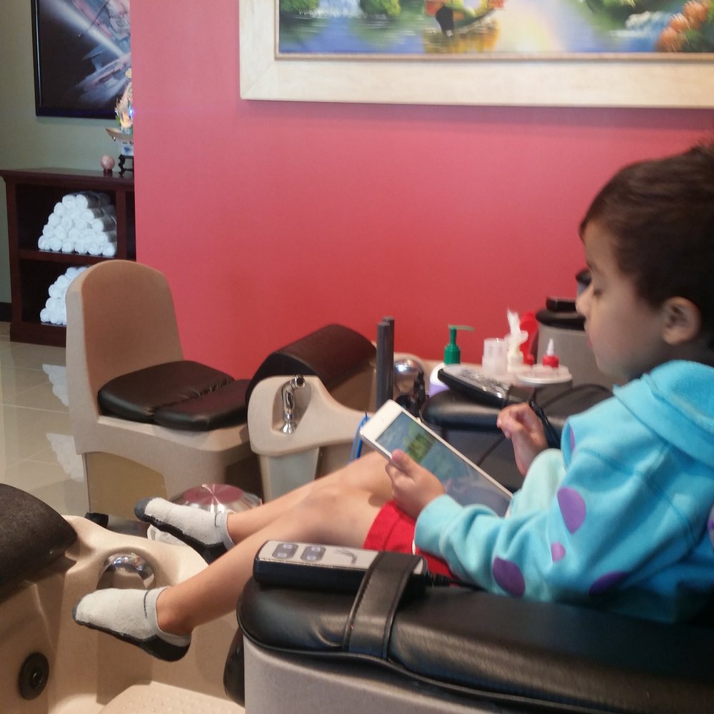 Envy's Nails - IPad with every chair - Nail Salons Near Me - Salem, Oregon Envy's Nails - IPad with every chair - Nail Salons Near Me - Salem, Oregon
