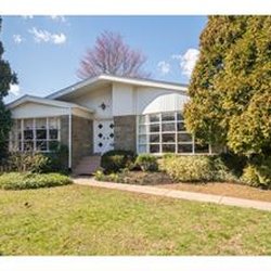 7948 Oak Hill Dr 19012 SOLD!