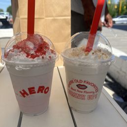 Delicious milkshakes!! Strawberry and banana pudding. Delicious milkshakes!! Strawberry and banana pudding.