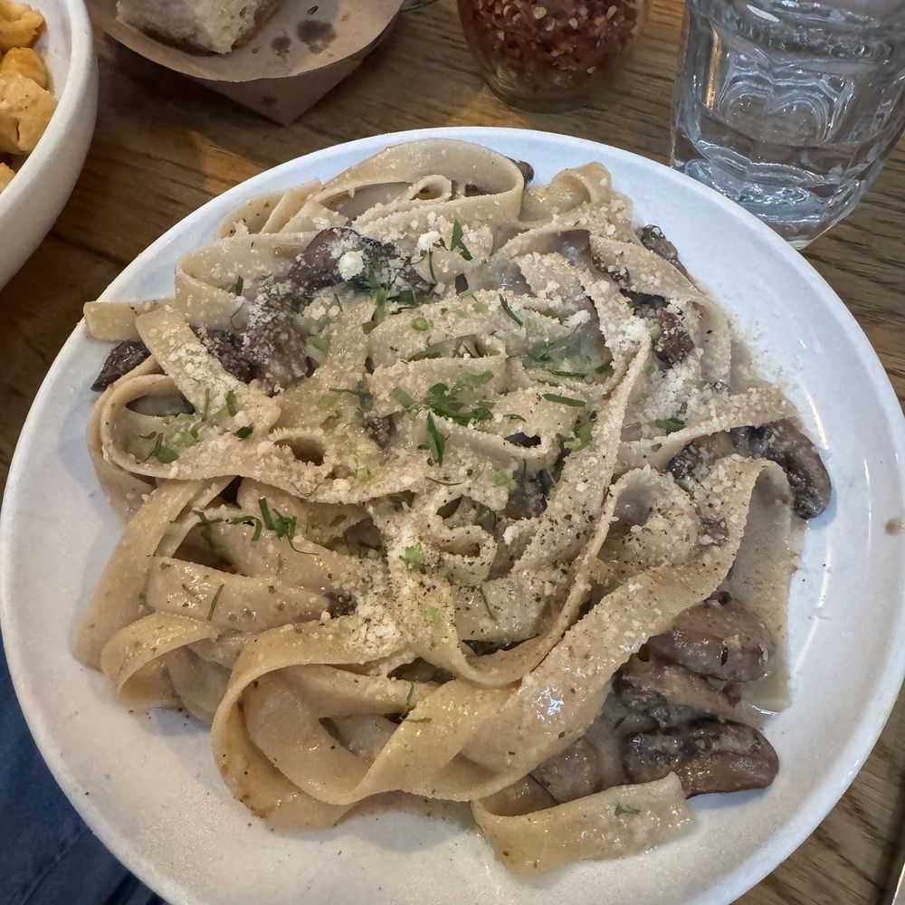 Forma Pasta Factory - Fettuccine Funghi - Pasta Shops Near Me - Brooklyn, New York Forma Pasta Factory - Fettuccine Funghi - Pasta Shops Near Me - Brooklyn, New York