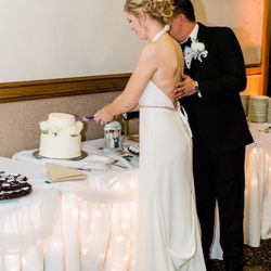 Roma Lodge - Dessert table (Copr: Joshua Harrison Photography)