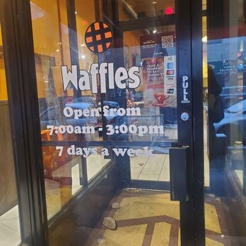 Chicago Waffles - Oak Park - Breakfast & Brunch Near Me - Oak Park, Illinois