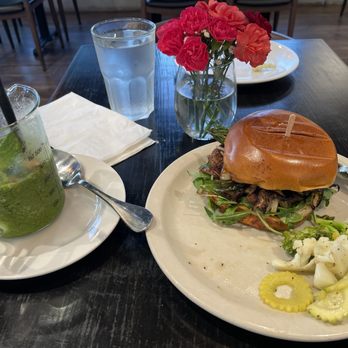 Variable Cafe - MDR smoothie, veggie burger, sautéed veggie sides (half eaten) - Vegan Near Me - Los Angeles, California