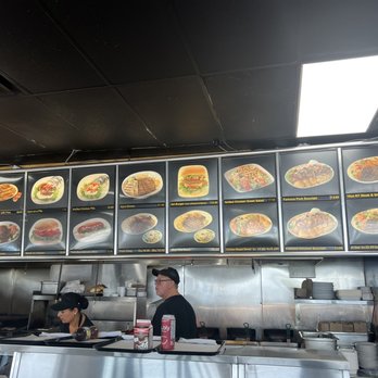 Zet's Restaurant - Lots of variety - Diners Near Me - Mississauga, Ontario Zet's Restaurant - Lots of variety - Diners Near Me - Mississauga, Ontario
