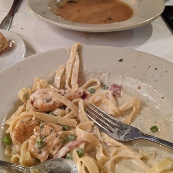 Pasta Prego - Everything was so delicious, but!!! This Fettuccine!!! It's so good! - Wine Bars Near Me - Napa, California Pasta Prego - Everything was so delicious, but!!! This Fettuccine!!! It's so good! - Wine Bars Near Me - Napa, California