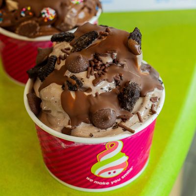 MENCHIE’S FROZEN YOGURT - Updated September 2024 - 94 Photos & 48 ...