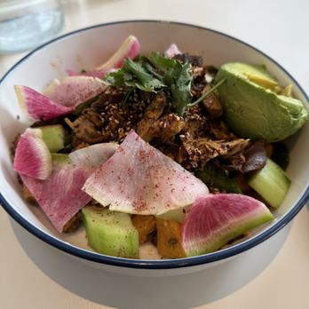 Two Hands - Harissa Chicken Bowl - Breakfast & Brunch Near Me - Dallas, Texas Two Hands - Harissa Chicken Bowl - Breakfast & Brunch Near Me - Dallas, Texas