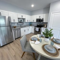 West Shire Village by Shark Living - Kitchen