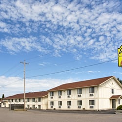 Super 8 by Wyndham Little Falls - Little Falls Super 8 Motel
