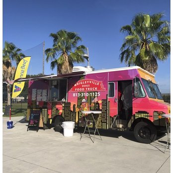 Wrigleyville Dogs - a pink food truck - Hot Dogs Near Me Wrigleyville Dogs - a pink food truck - Hot Dogs Near Me