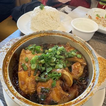 Ben Tre - Catfish clay pot - Vietnamese Near Me - San Francisco, California Ben Tre - Catfish clay pot - Vietnamese Near Me - San Francisco, California