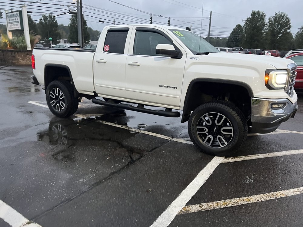 SHAMROCK MOTORS Updated October 2024 23 Reviews 186 S Main St