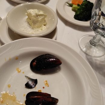 The Ship Lantern Inn - When serving shellfish in a restaurant of this quality, unopened and broken shells should be removed before serving. - New American Near Me - Milton, New York