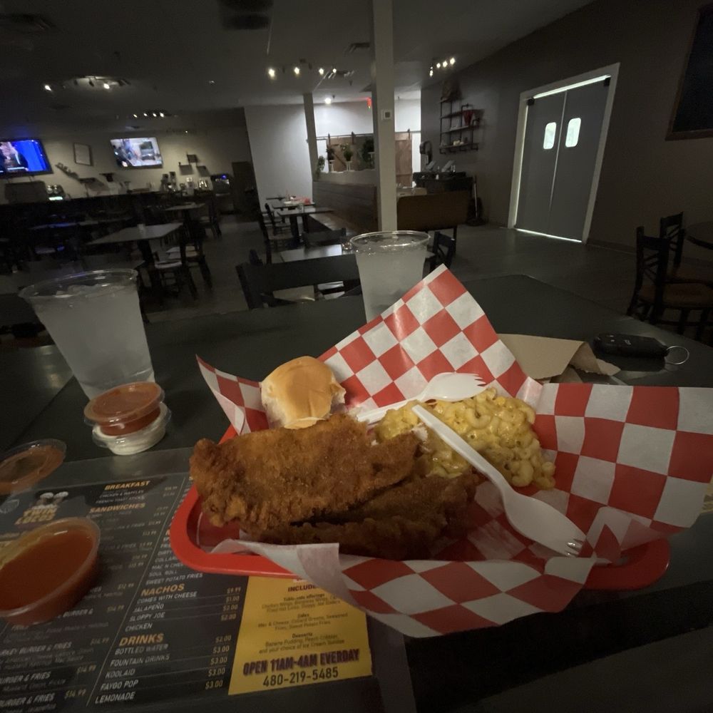 Twin Locos Kitchen - Tartar sauce and hot sauce and fried catfish and Mac and cheese and rolls - Desserts Near Me - Tempe, Arizona