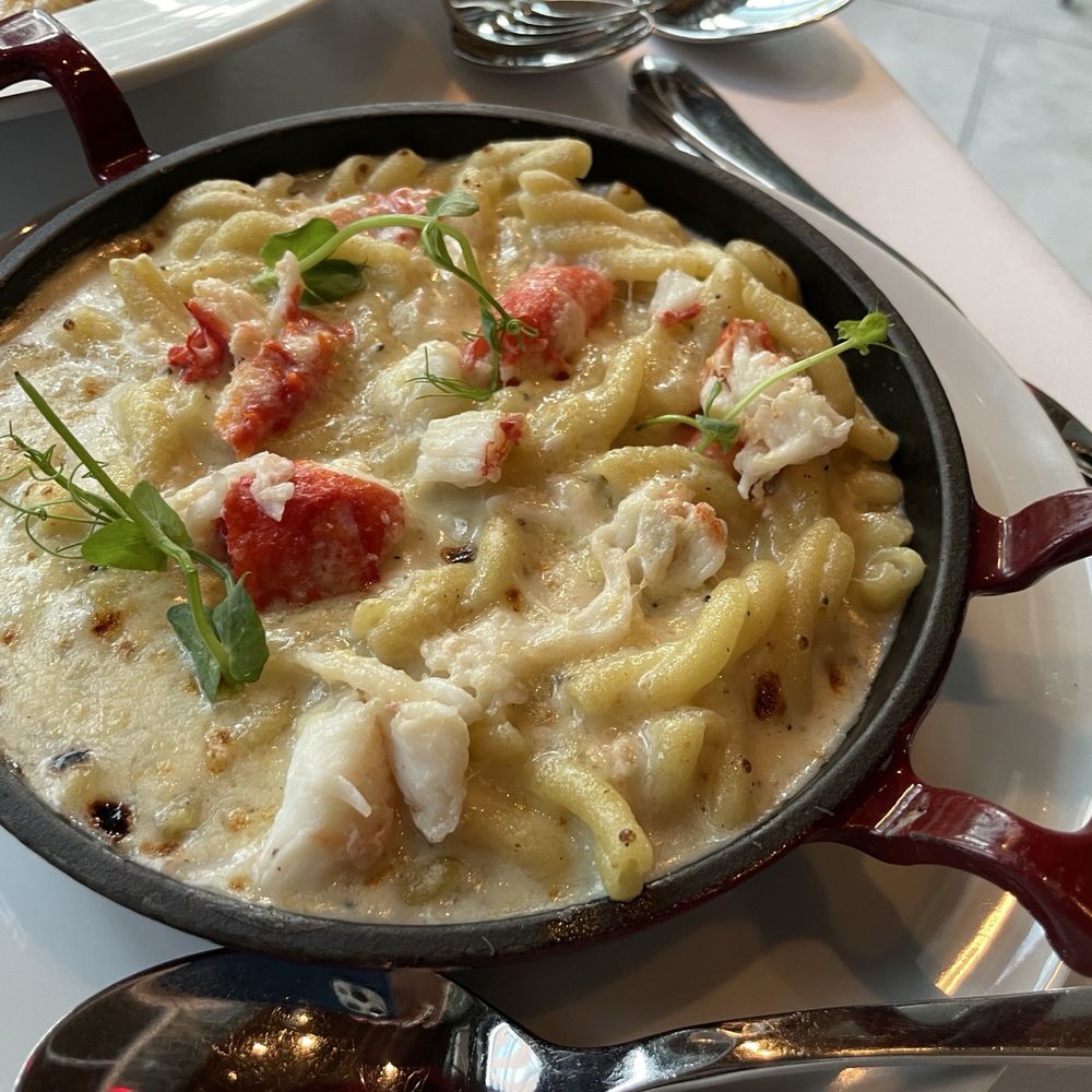 Alaskan king crab Mac & cheese ($48)-- strozzapreti pasta with a creamy peppery Gouda cheese sauce, yum!