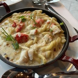 Alaskan king crab Mac & cheese ($48)-- strozzapreti pasta with a creamy peppery Gouda cheese sauce, yum! Alaskan king crab Mac & cheese ($48)-- strozzapreti pasta with a creamy peppery Gouda cheese sauce, yum!
