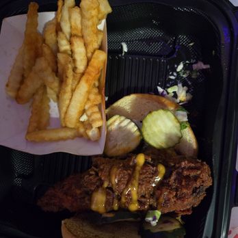 Dave's Hot Chicken - Chicken Shop Near Me - San Diego, California Dave's Hot Chicken - Chicken Shop Near Me - San Diego, California