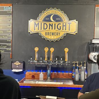 Midnight Brewery - Good red ale - Breweries Near Me - Rockville, Virginia Midnight Brewery - Good red ale - Breweries Near Me - Rockville, Virginia