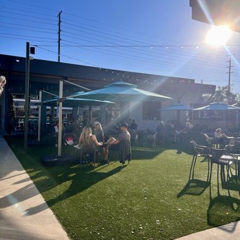 A La Cart - SoDo - Patio/outside seating - Beer Bar Near Me - Orlando, Florida A La Cart - SoDo - Patio/outside seating - Beer Bar Near Me - Orlando, Florida