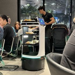 Robots deliver your food Robots deliver your food