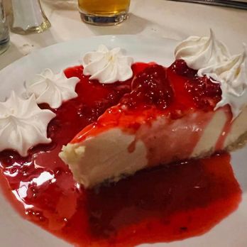 The Brae Loch Inn - Cheesecake - American Near Me - Cazenovia, New York
