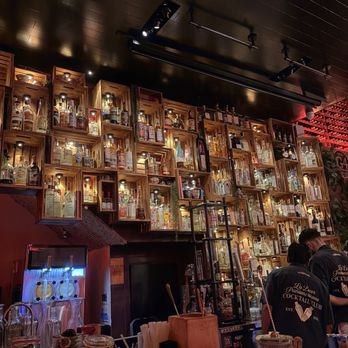 La Licor - Cocktail Bars Near Me - Chicago, Illinois La Licor - Cocktail Bars Near Me - Chicago, Illinois