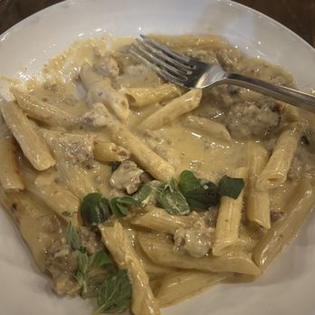 Bettola - Quattro Formaggi - Pizza Near Me - Birmingham, Alabama