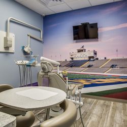 Family Smiles of Commerce - Exam Room