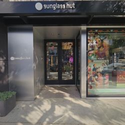 Sunglass Hut