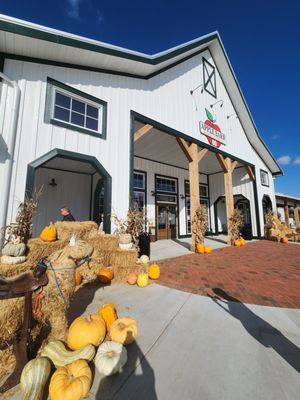 The Apple Barn & Cider Mill by null