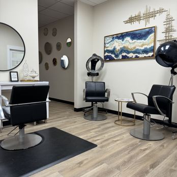 Allure Salon Suites - dryer area - Men's Hair Salons Near Me - Hot Springs, Arkansas Allure Salon Suites - dryer area - Men's Hair Salons Near Me - Hot Springs, Arkansas