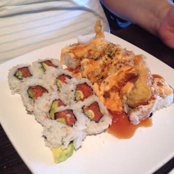 SUSHIRAW - Spicy tuna and crunchy shrimp special - Japanese Near Me - Granada Hills, California
