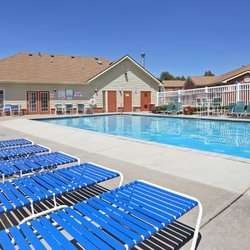 Greens of Northglenn Apartments - Pool
