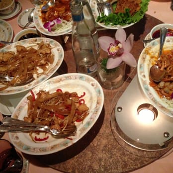 Tse Yang Restaurant - Mix noodles and crispy chicken - Hotels & Travel Near Me - Geneva, GE Tse Yang Restaurant - Mix noodles and crispy chicken - Hotels & Travel Near Me - Geneva, GE