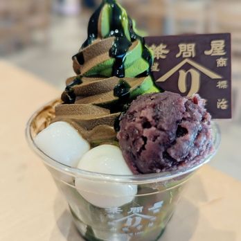 Yamari - Matcha & Hojicha, red bean, mochi, matcha jelly. Yup! - Desserts Near Me - Torrance, California Yamari - Matcha & Hojicha, red bean, mochi, matcha jelly. Yup! - Desserts Near Me - Torrance, California