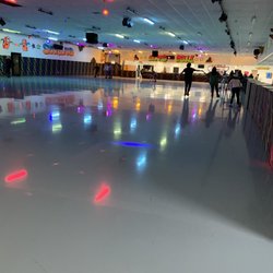 Rainbow Skateland - Skating rink