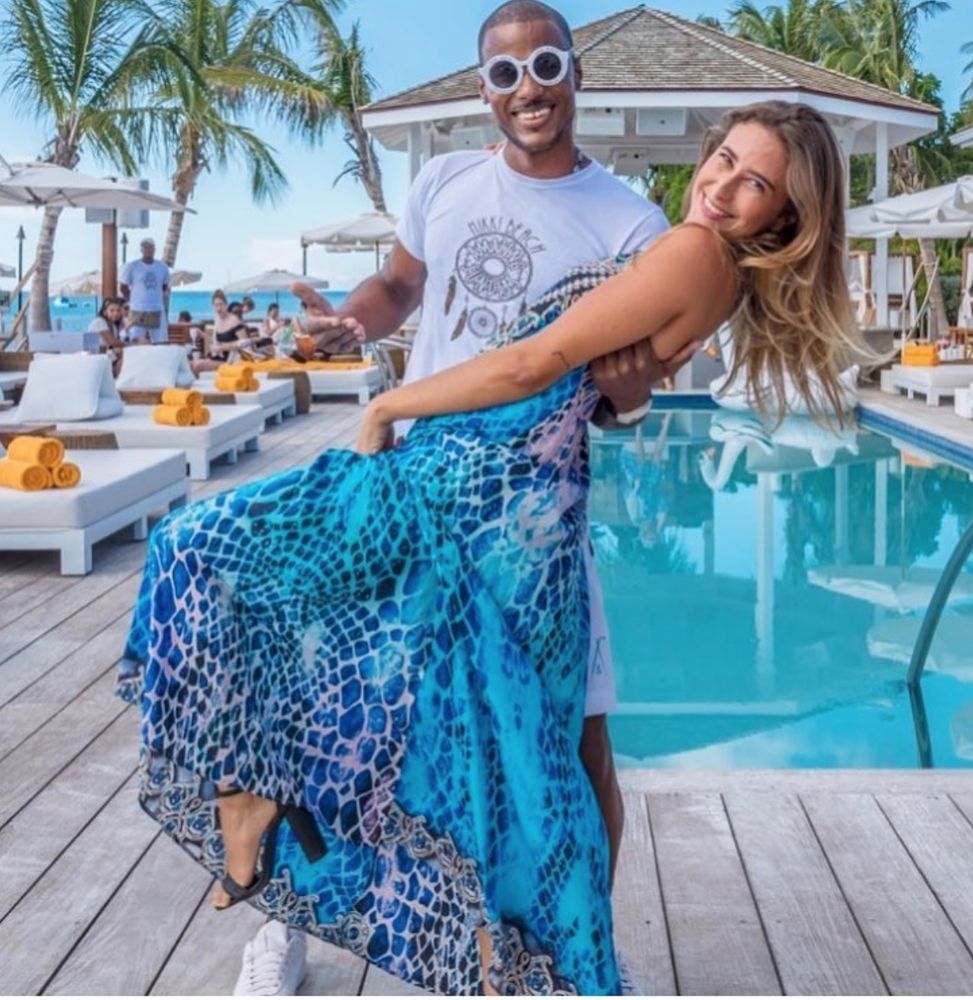La Moda Clothing Image