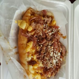 Pulled pork and mac and cheese Pulled pork and mac and cheese