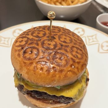 Le Café Louis Vuitton - Cafes Near Me - New York, New York Le Café Louis Vuitton - Cafes Near Me - New York, New York