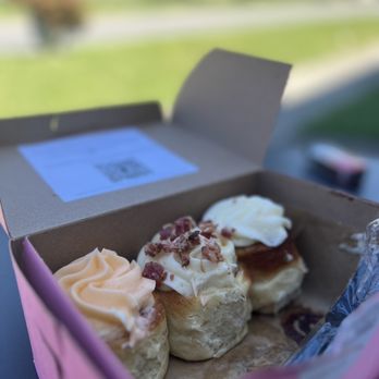 Gogo's Cinnamon Rolls - Mini - Bakeries Near Me - Old Fort, North Carolina