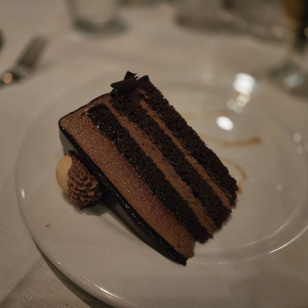 Dal Rae Restaurant - Chocolate cake 6/10 - Steakhouses Near Me - Pico Rivera, California