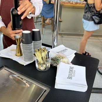 Osa Rooftop - Bars Near Me - Pasadena, California Osa Rooftop - Bars Near Me - Pasadena, California