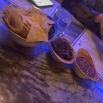 Caló Kitchen + Tequila - Chips, beans, and salsa - very tasty - Cocktail Bars Near Me - Costa Mesa, California Caló Kitchen + Tequila - Chips, beans, and salsa - very tasty - Cocktail Bars Near Me - Costa Mesa, California