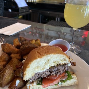 Station 4 - Breakfast Burger - New American Near Me - Washington, DC, District of Columbia