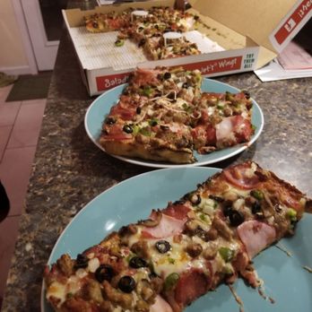 Jet's Pizza - Jet 10 Turbo Crusr - Pizza Near Me - Virginia Beach, Virginia