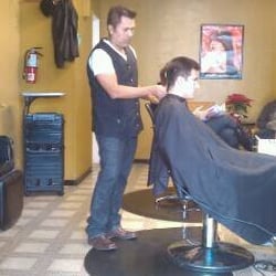 Tony's Hair Studio - Tony