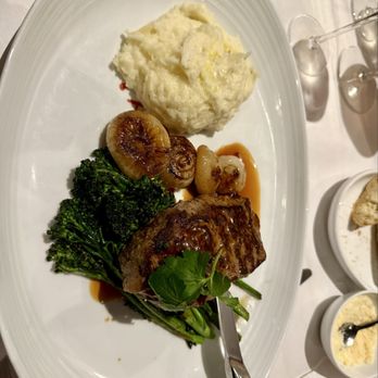 Francesca's Intimo - Steak - Italian Near Me - Lake Forest, Illinois