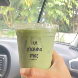 Vanilla Mac nut matcha latte